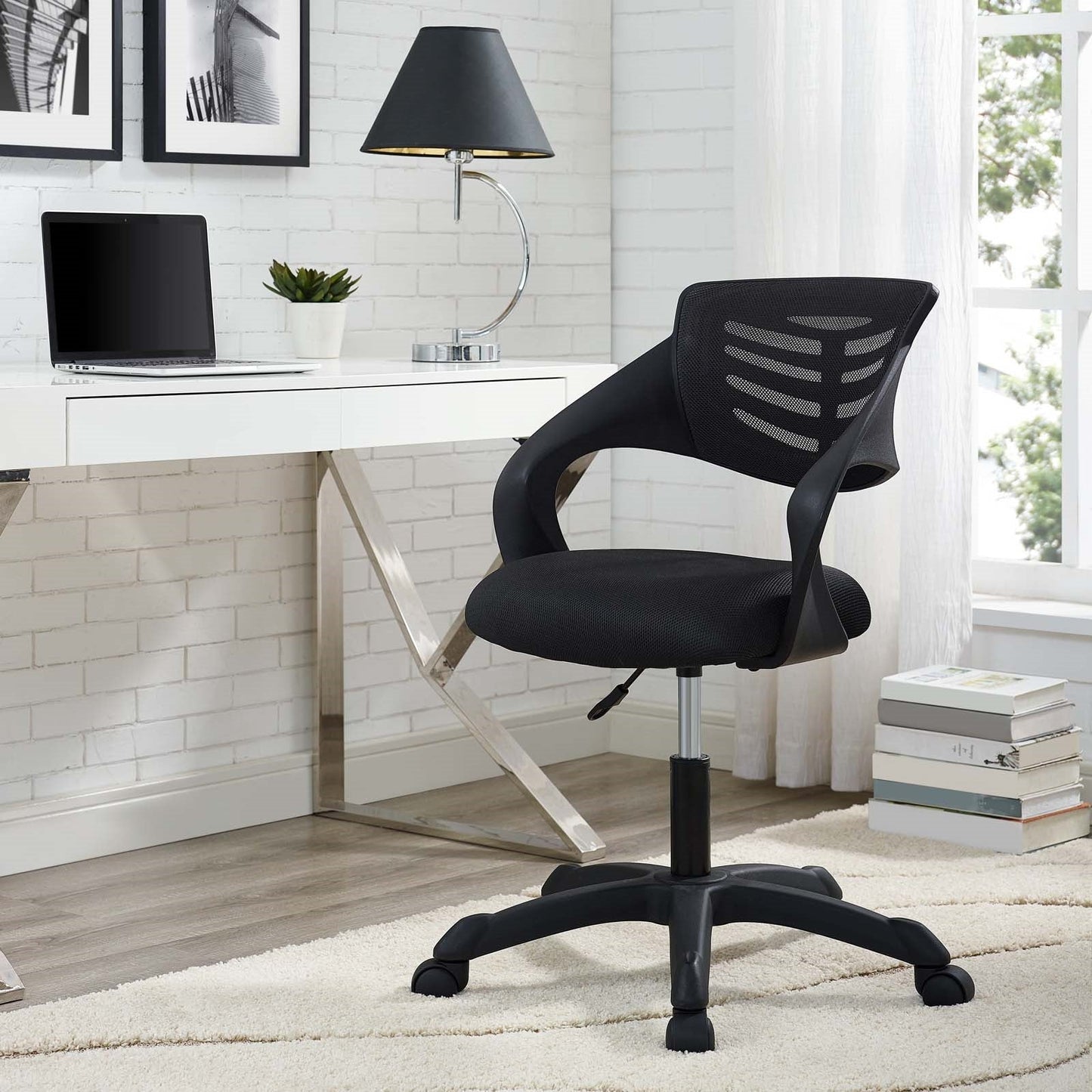 Contoured Mesh Chair