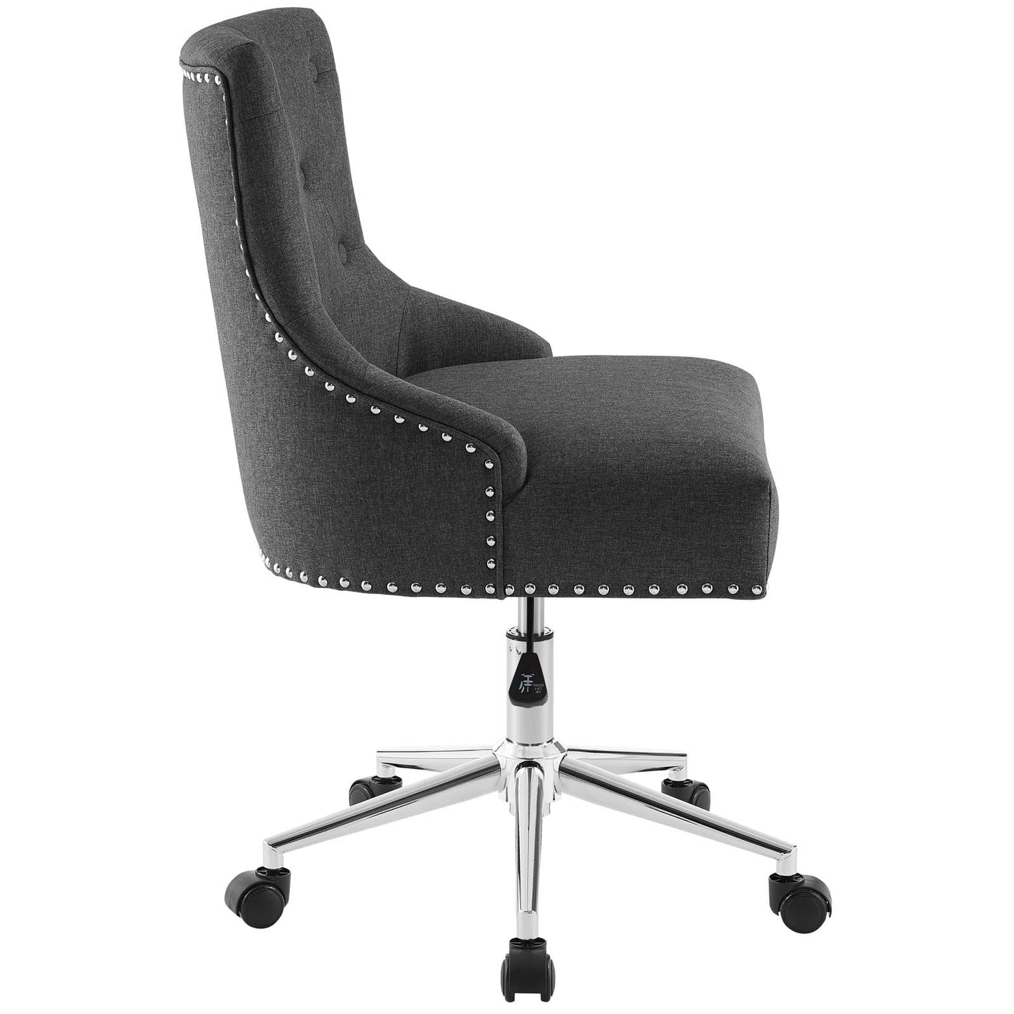 Duke Tufted Chair